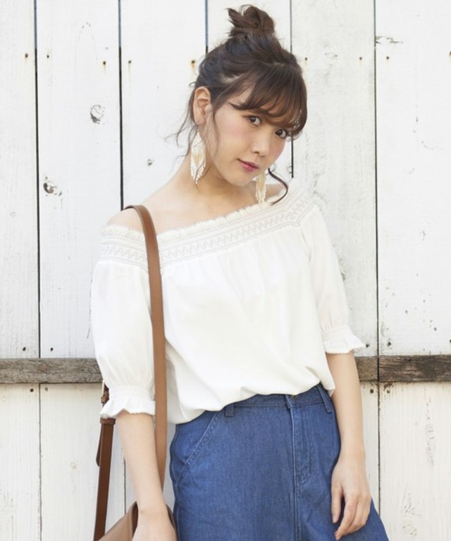MAJESTIC LEGON スモッキング刺繍ブラウス