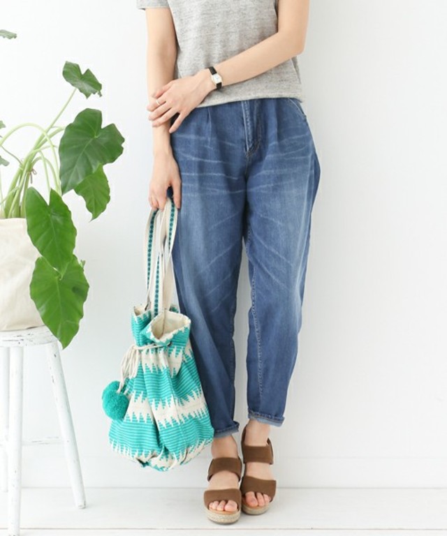 URBAN RESEARCH DOORS WOMENS タックルーズデニムパンツ