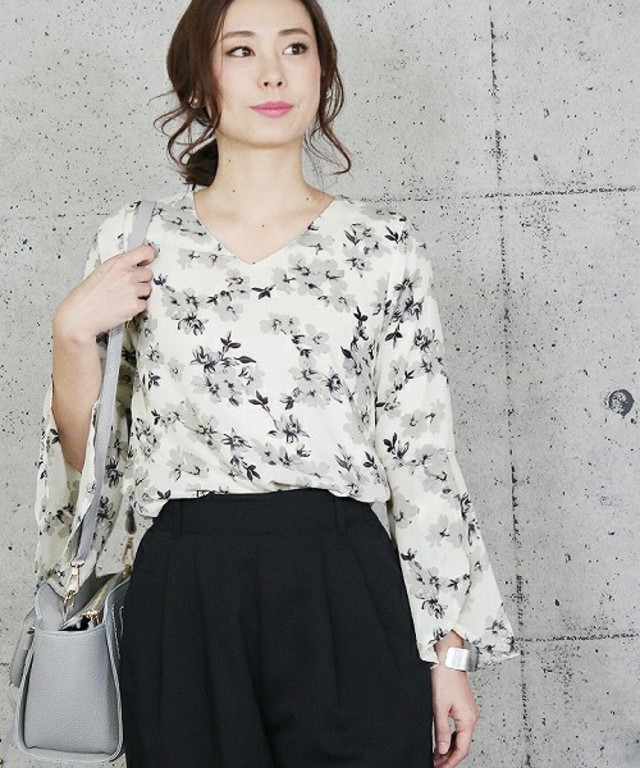 reca 花柄シフォンブラウス