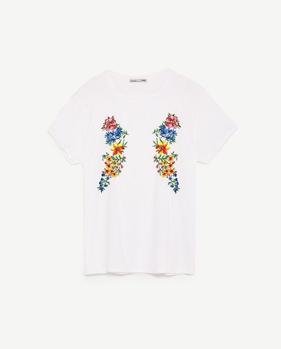 フロント刺繍入りTシャツ