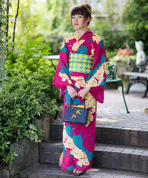 女性浴衣単品 ラズベリーレッド 蔦