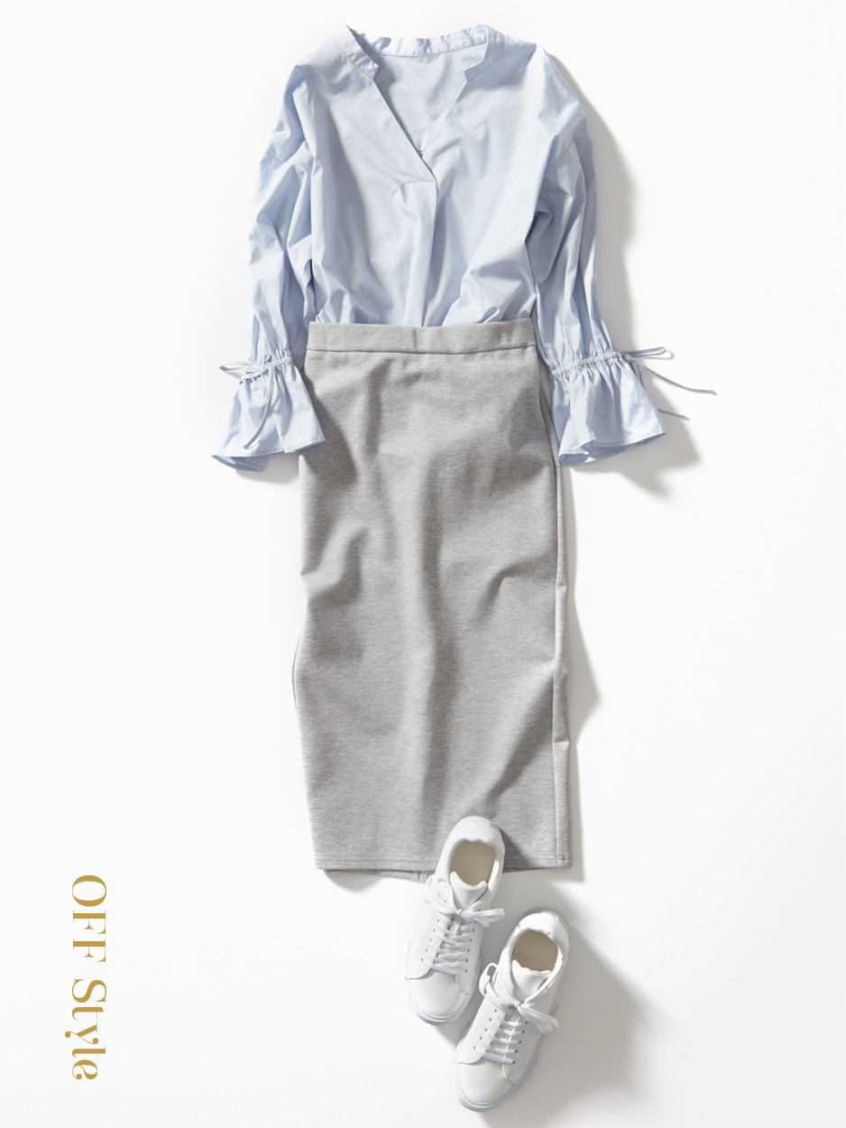 スカート¥1,490 スニーカー¥1,990
