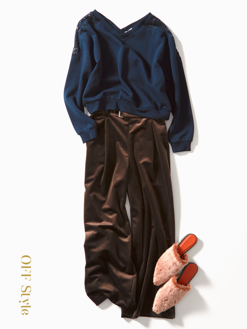 トップス¥1,990 スリッパミュール¥1,990