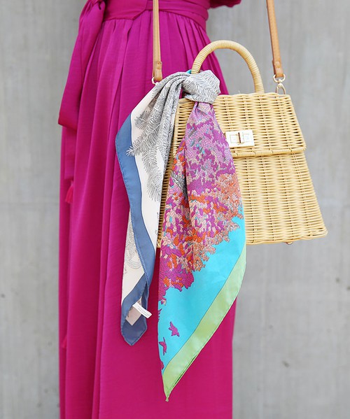 COLOR SCHEME SCARF
