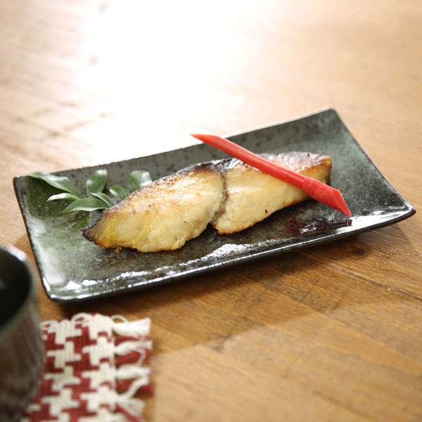 焼き物皿 緑吹天目