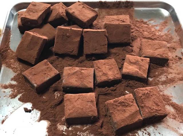 Photo by mikA.K