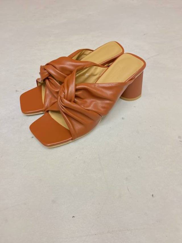 torsion sandal