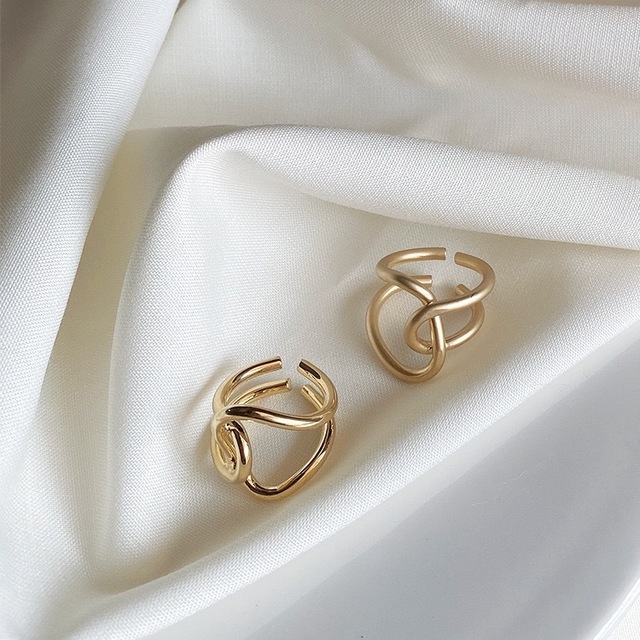 DESIGNING GOLD RING IN MATT/SHINING