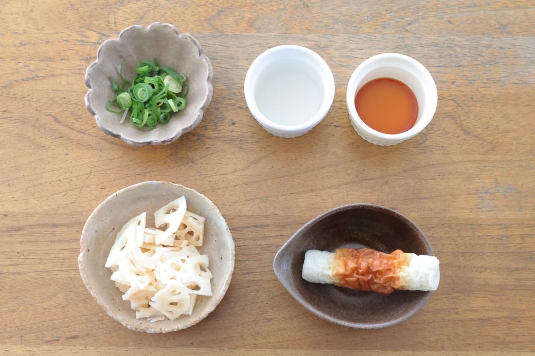 「ちくわとレンコンとねぎのおにぎり」