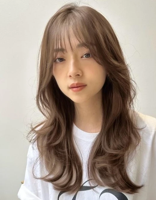 2026年 夏 髪色 オリーブ オリーブベージュ ロング レイヤー 韓国風