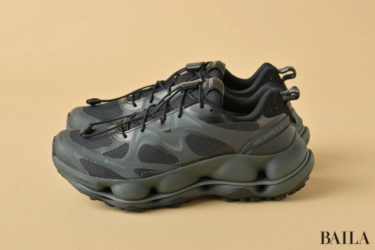 メレル　SPEED ARC MATIS GORE-TEX®　サイドから見た様子