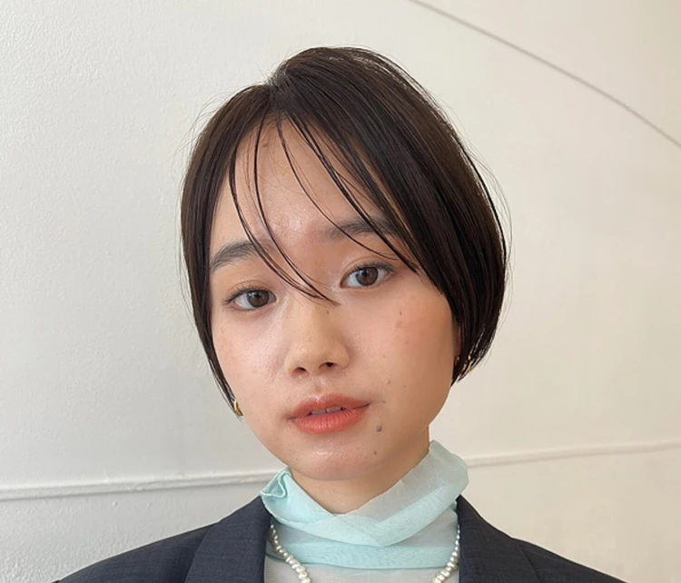 小顔ショートボブ 正面