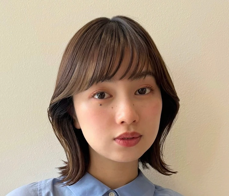 結べるレイヤーボブ　正面