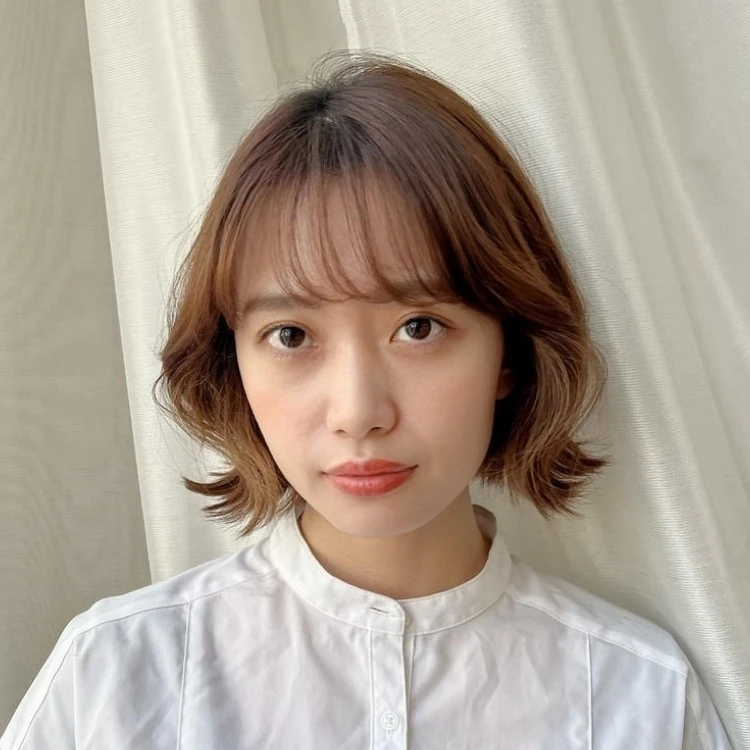 ふんわりひし形ボブ　正面