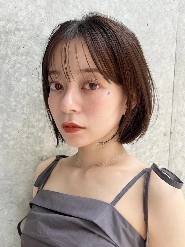 2026年 夏 明るめ 髪色 マロンベージュ ボブ