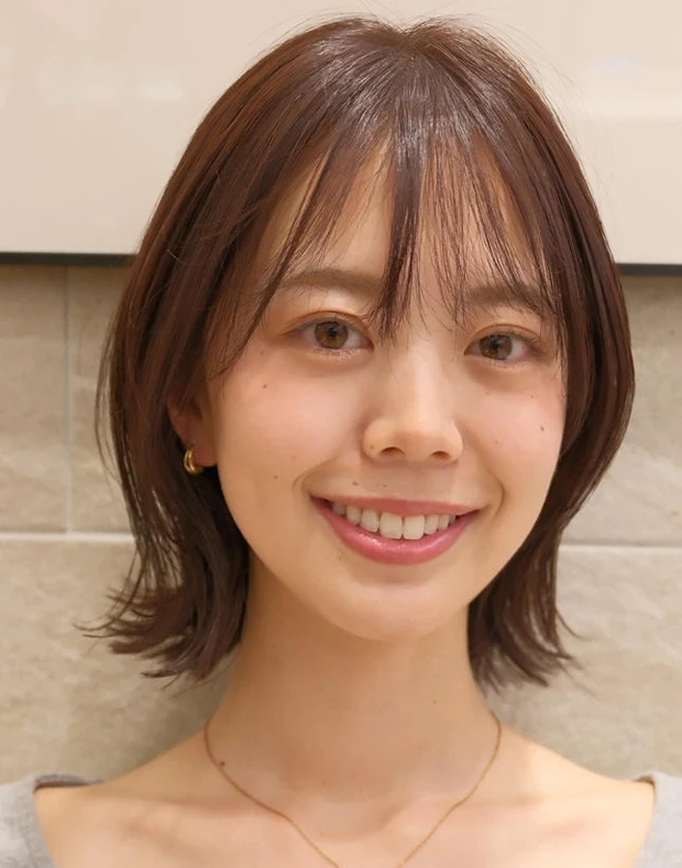 2026年 夏 明るめ 髪色 スモーキーベージュ