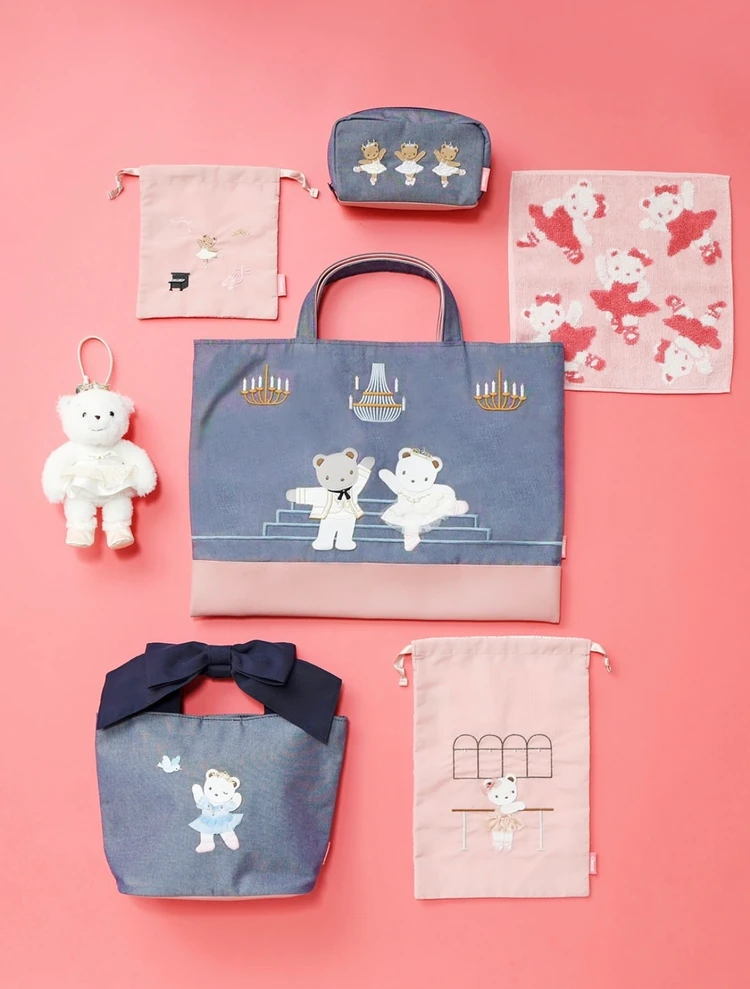 【ファミリア×チャコット】買えなかった方必見!ファミリアのワッペンで作るオリジナルスマホケース🩰♡_1