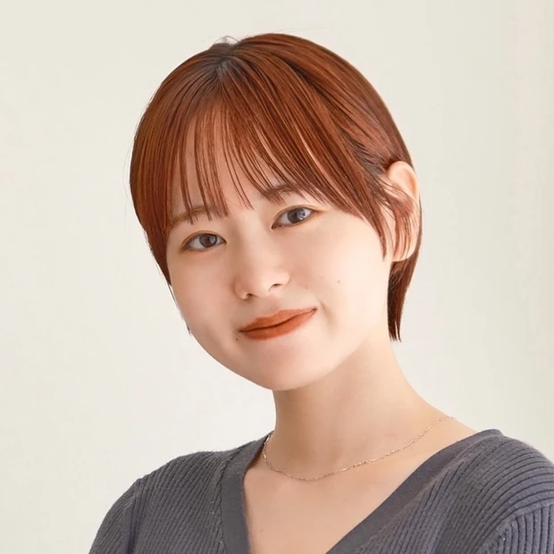 阿久津真衣