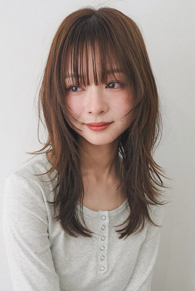 夏におすすめの髪型 ヘアスタイル スタイリングも簡単なハッシュカット