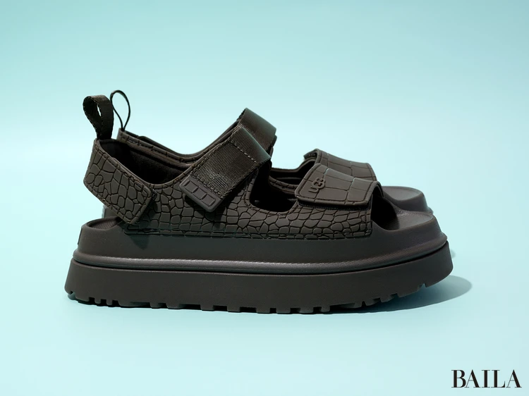 UGG　ゴールデングロウエンボス　スポサン