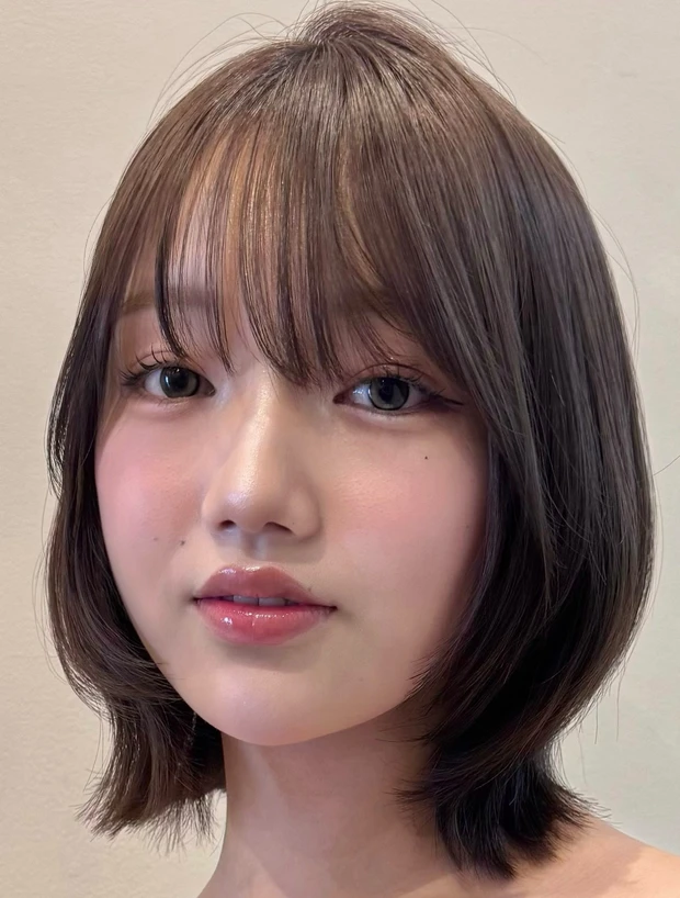 髪型 小顔ボブ ボブヘア 前髪あり シースルーバング 正面