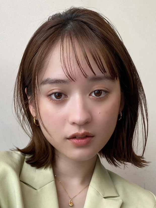 ヘアカタログ ボブ ボブヘア 前髪あり 正面