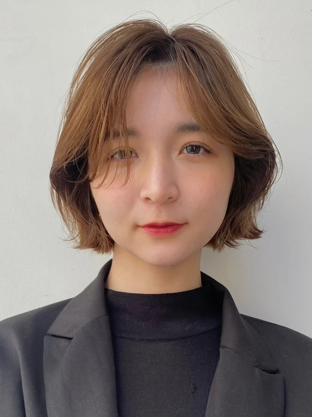 髪型　ヘアカタログ　レイヤーボブ　ボブヘア　スタイリング