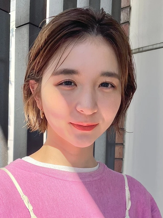 ヘアカタログ　ショート　ショートヘア　前髪なし　スタイリング
