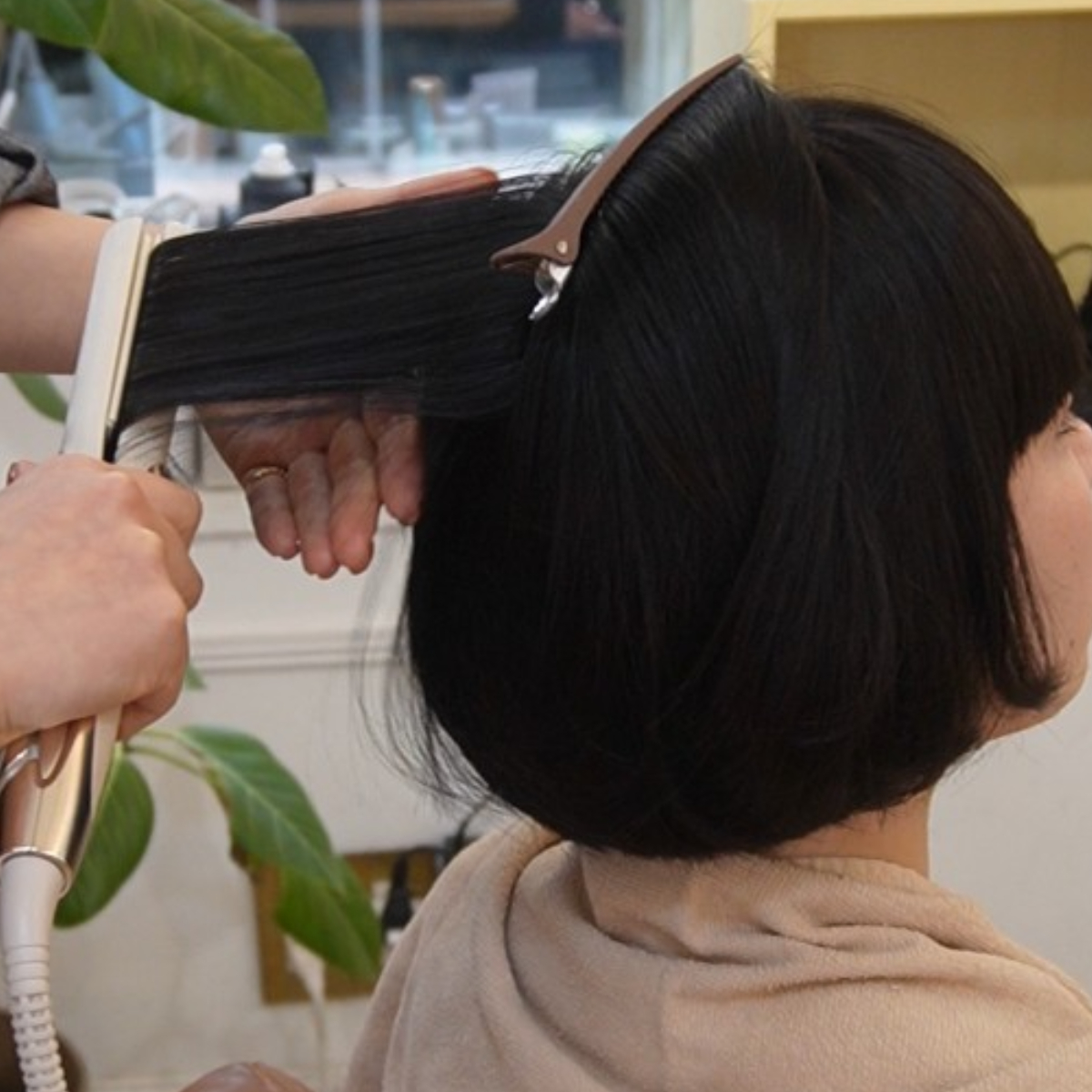 【１内巻きボブ】ストレートアイロンで丁寧に仕上げて