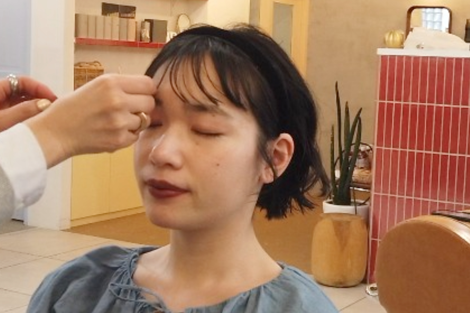 【５カチューシャアレンジ】ガーリーにもクラシカルな気分にも