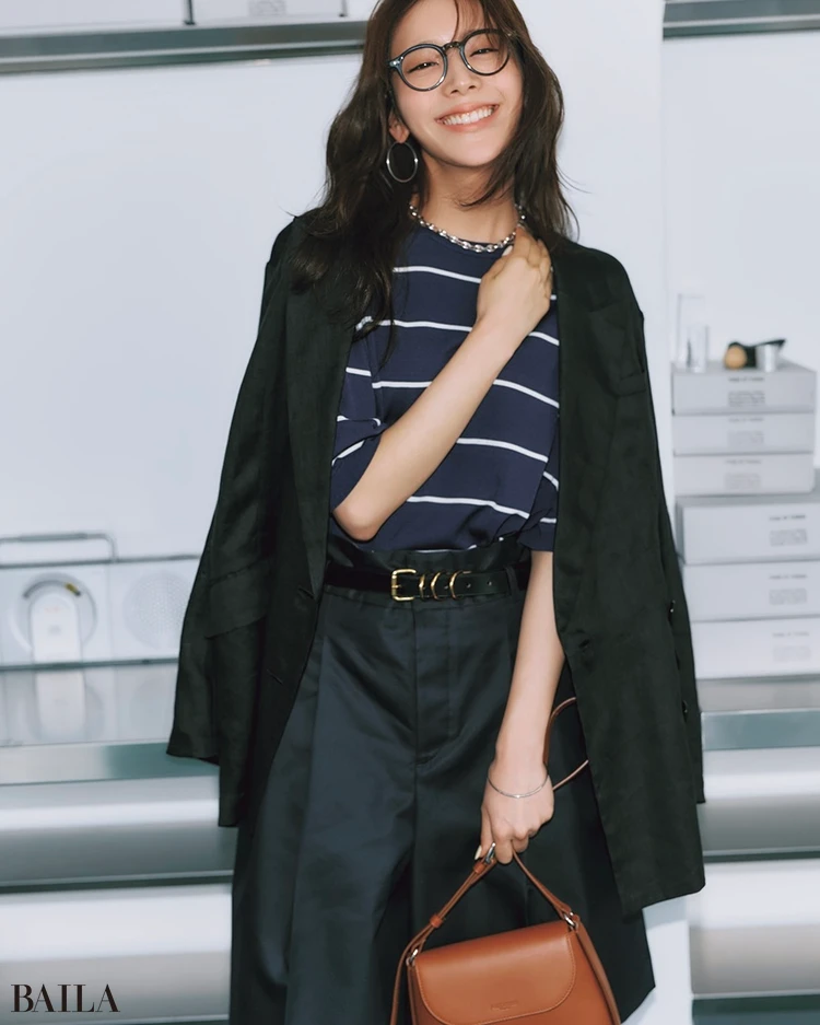 貴島明日香　ニットコーデ
