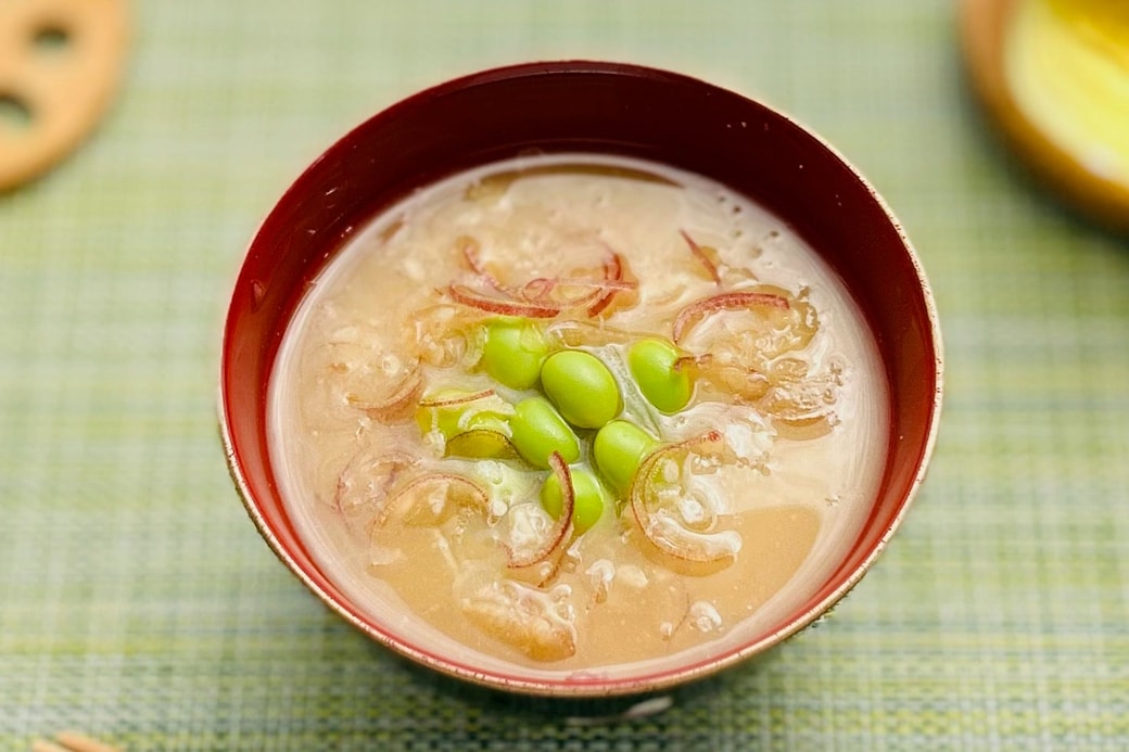 枝豆ととろろのみそ汁