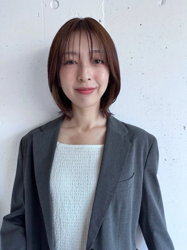 ナチュラルな好感度ミディ　正面