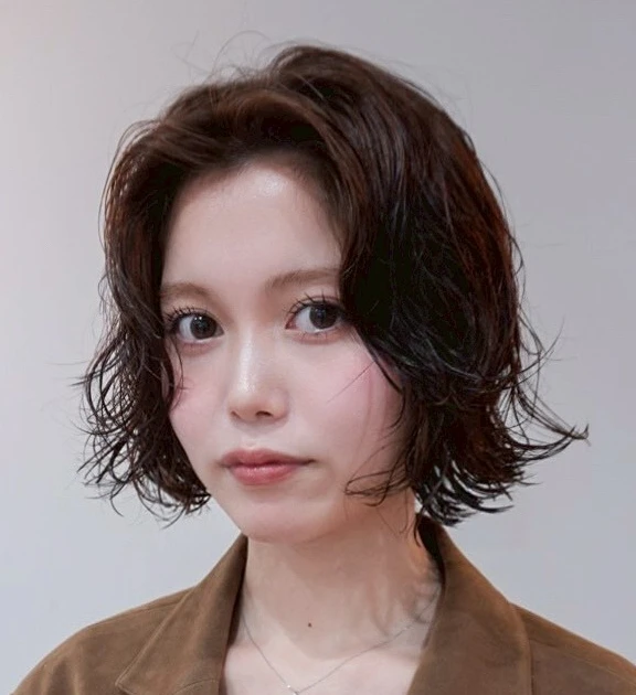ニュアンスパーマ　2026　夏　おすすめ　ボブ　面長カバー