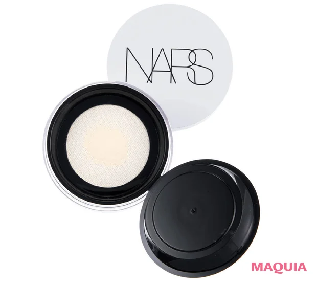 NARS ライトリフレクティング プリズマティックパウダー ルース 05903