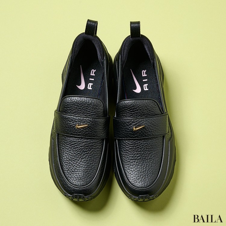 「ナイキ」の「AIR MAX PHENOMENA」￥20130　アッパー